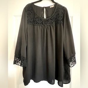 Black Boho Vintage Blouse - 3/4 Sleeve - Key Hole Button In Back